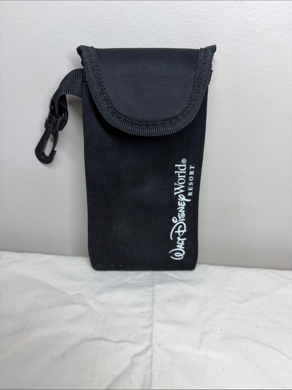 Walt Disney World Resort Sunglasses Case with clip